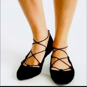 Lucky Brand Aviee Flats Black Criss Cross Stretch
